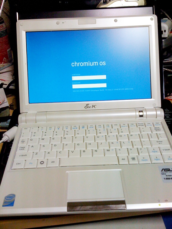 eeePC 900Aで起動したところ